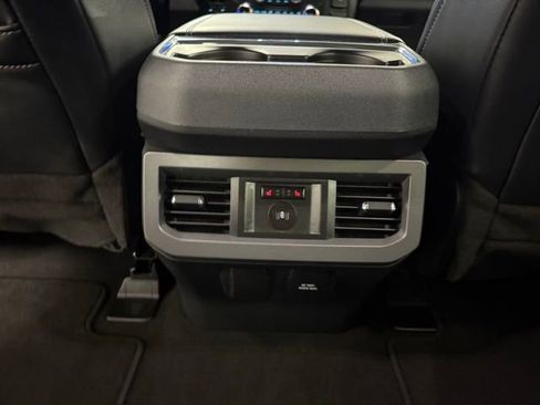 Used 2024 Ford F250 Lariat w/ Lariat Ultimate Package image 18
