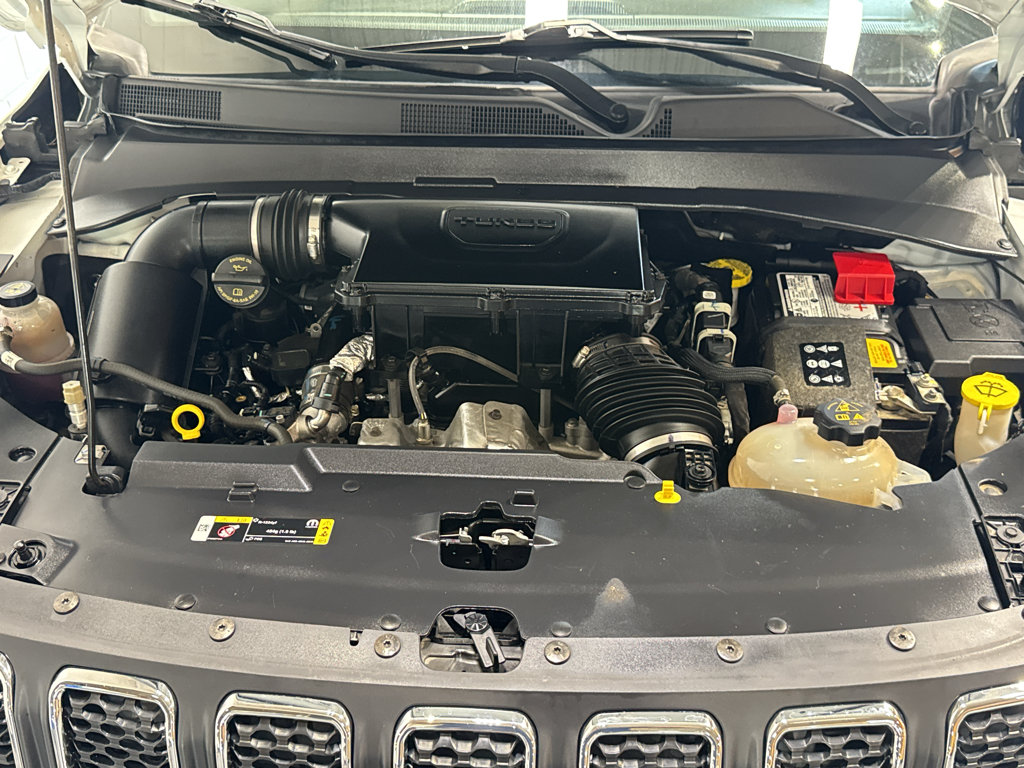 Used 2024 Jeep Compass Latitude AWD/4WD image 33