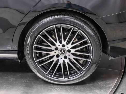 Certified 2024 Mercedes-Benz C 300 Sedan image 9