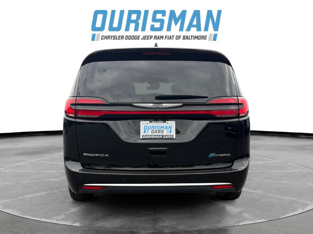 Used 2024 Chrysler Pacifica Limited FWD image 5