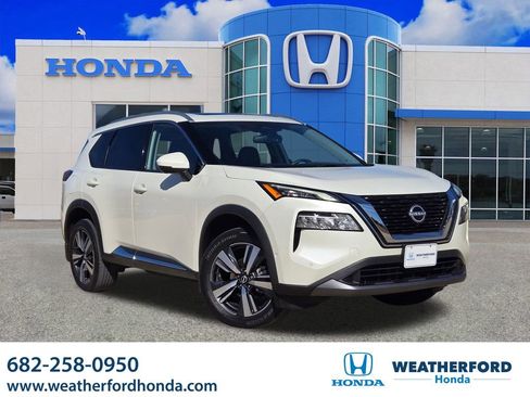 Used 2023 Nissan Rogue SL w/ SL Premium Package image 1