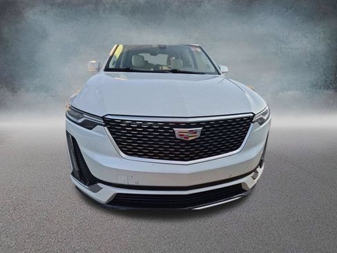 Certified 2025 Cadillac XT6 Premium Luxury w/ LPO, Floor Liner Package AWD/4WD image 15