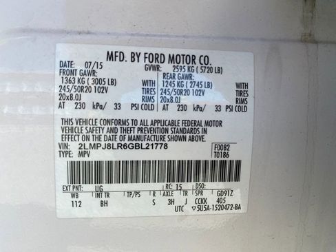 Used 2016 Lincoln MKX Reserve w/ Cargo Utility Package image 33