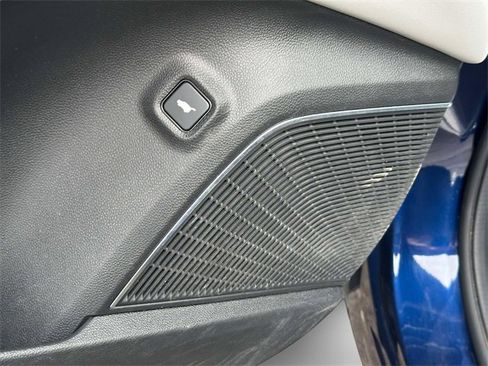 Used 2023 Acura MDX SH-AWD w/ Advance Package image 14