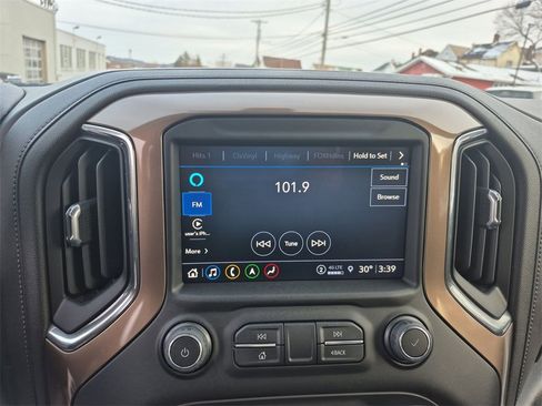 Used 2022 Chevrolet Silverado 2500 High Country w/ Z71 Off-Road Package image 23