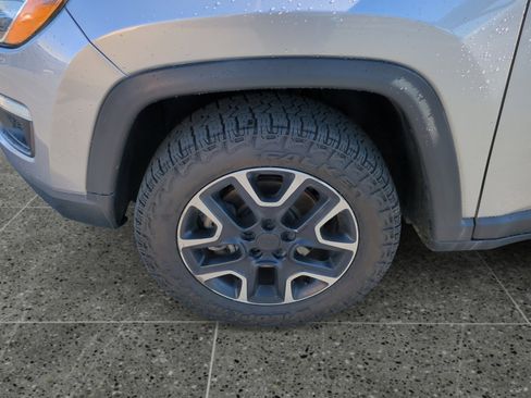 Used 2019 Jeep Compass Trailhawk image 14