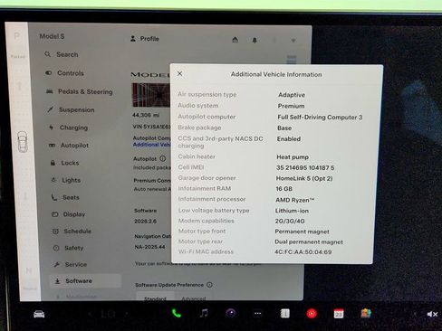 Used 2022 Tesla Model S Plaid image 14