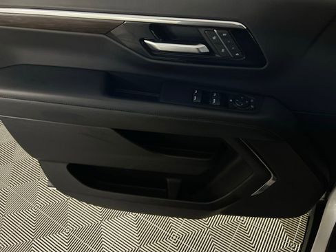 Used 2025 Chevrolet Tahoe Z71 image 22