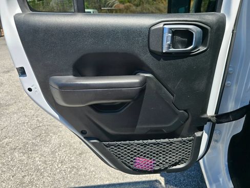 Used 2018 Jeep Wrangler Unlimited Sport S AWD/4WD image 47