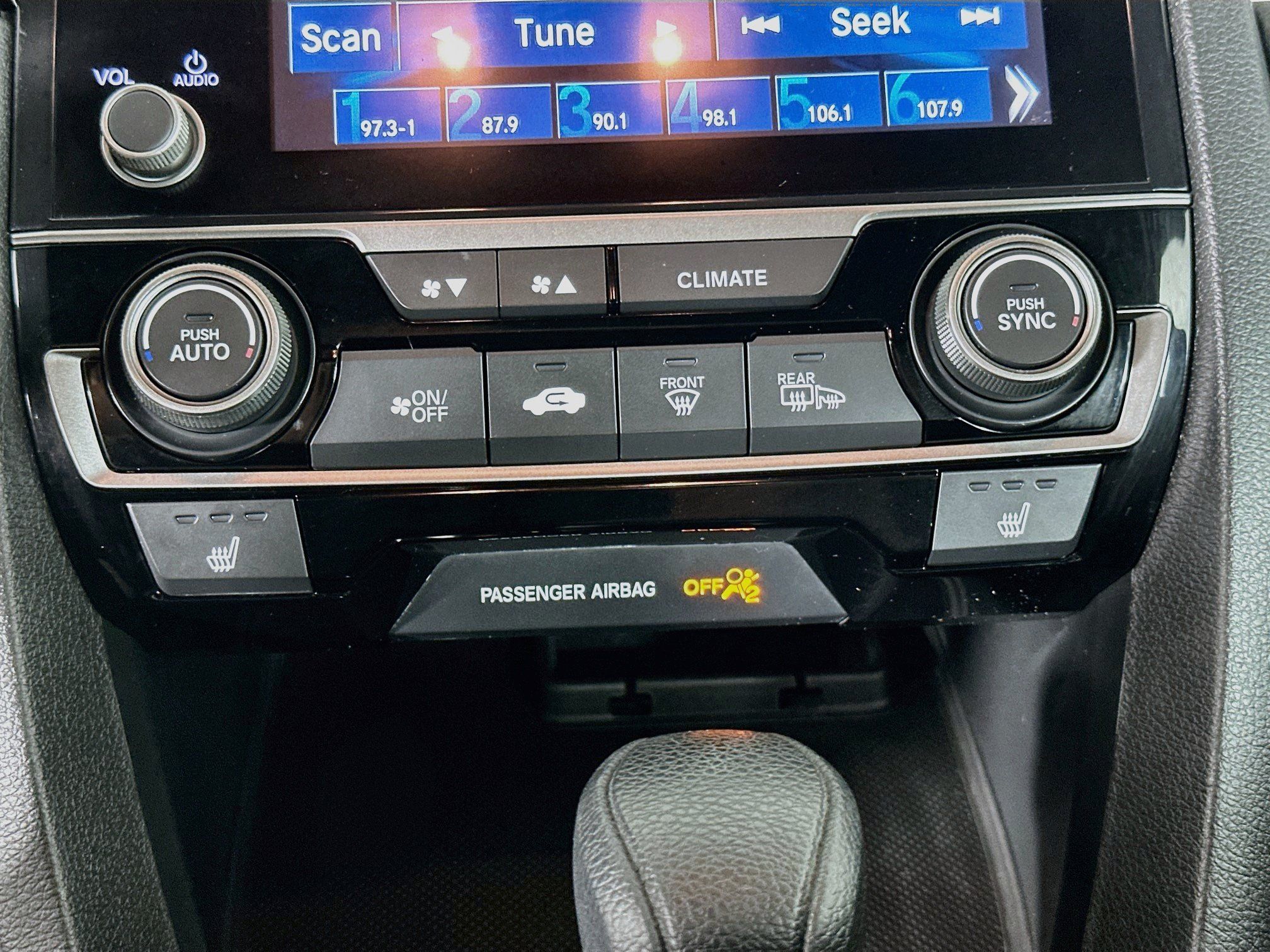 Used 2019 Honda Civic EX image 22