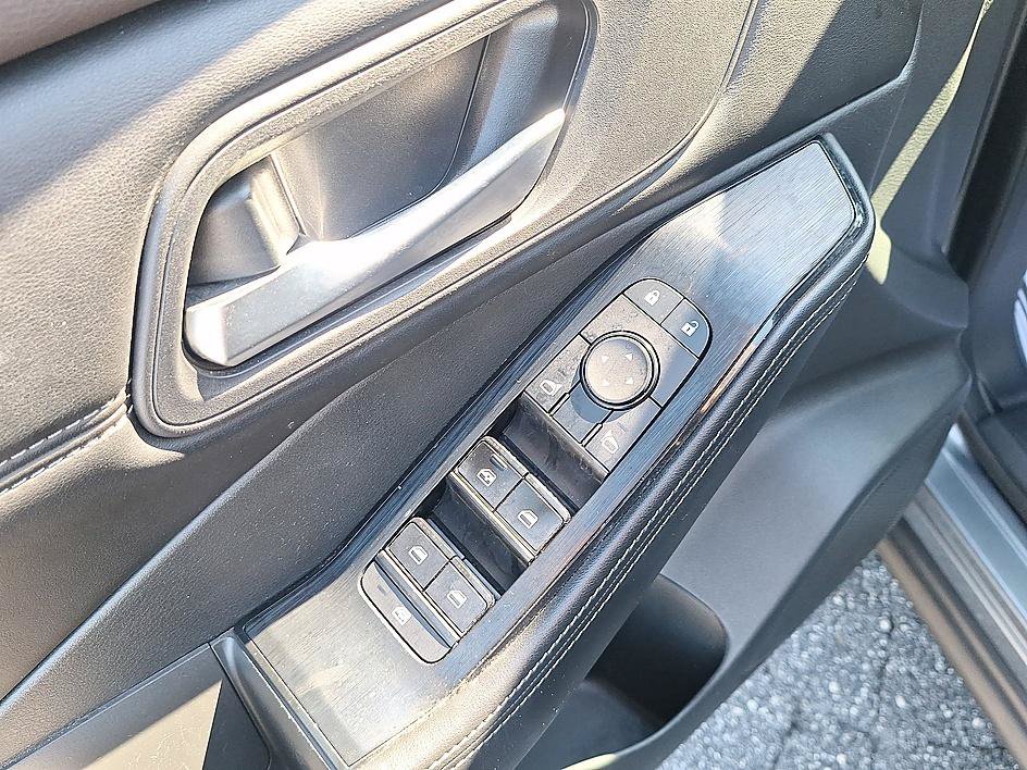 Certified 2022 Nissan Rogue SV w/ SV Premium Package FWD image 10
