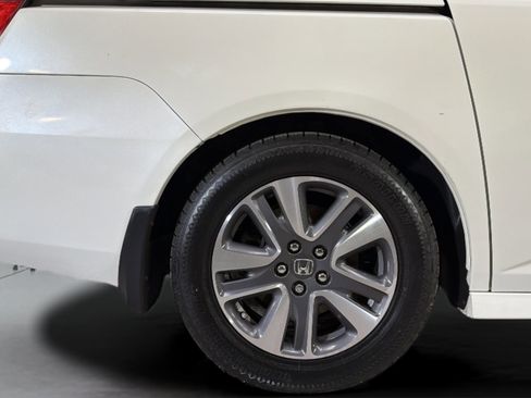 Used 2014 Honda Odyssey Touring image 35