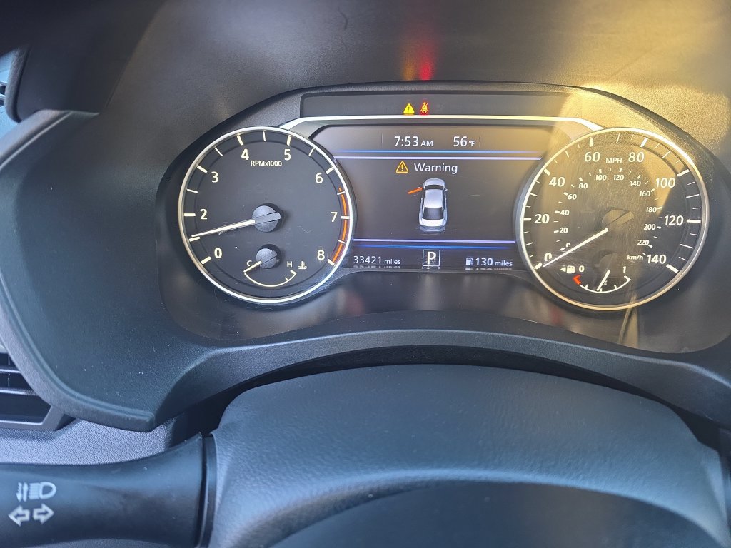 Used 2025 Nissan Altima 2.5 SV FWD image 14