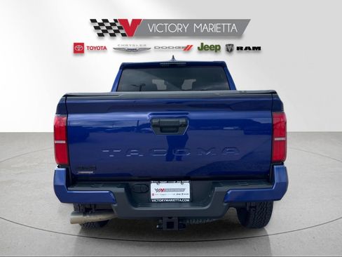 Used 2025 Toyota Tacoma TRD Off-Road AWD/4WD image 4