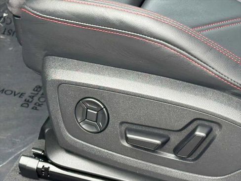 Certified 2025 Audi Q3 2.0T Premium Plus w/ Premium Plus Package image 22