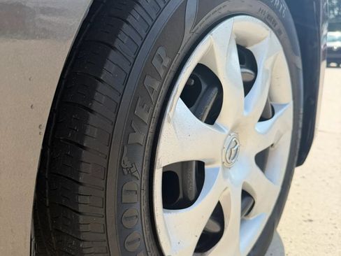 Used 2018 MAZDA MAZDA3 Sport FWD image 9