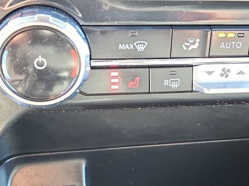 Certified 2022 Ford F150 XLT w/ Equipment Group 302A High image 14