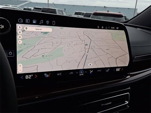 New 2026 Chevrolet Traverse Z71 w/ LPO, Floor Liner Package image 11