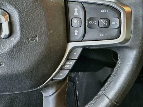 Used 2025 RAM 2500 Big Horn AWD/4WD image 25