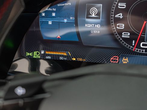 Certified 2025 Ferrari Roma Spider RWD image 7