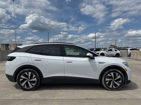 Used 2025 Volkswagen ID.4 Pro RWD image 2