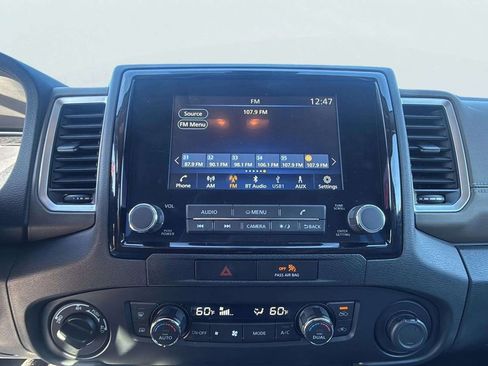 Used 2022 Nissan Frontier SV image 10