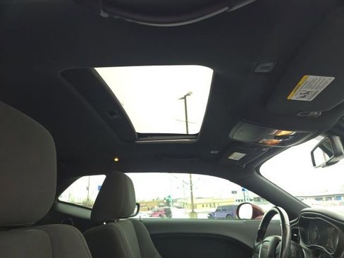 Used 2020 Dodge Challenger SXT w/ Blacktop Package image 33