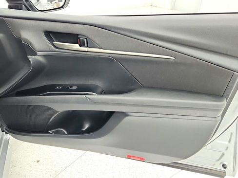 Used 2025 Toyota Camry LE image 25