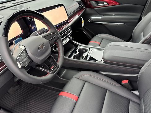 New 2026 Chevrolet Traverse RS w/ LPO, Floor Liner Package image 9