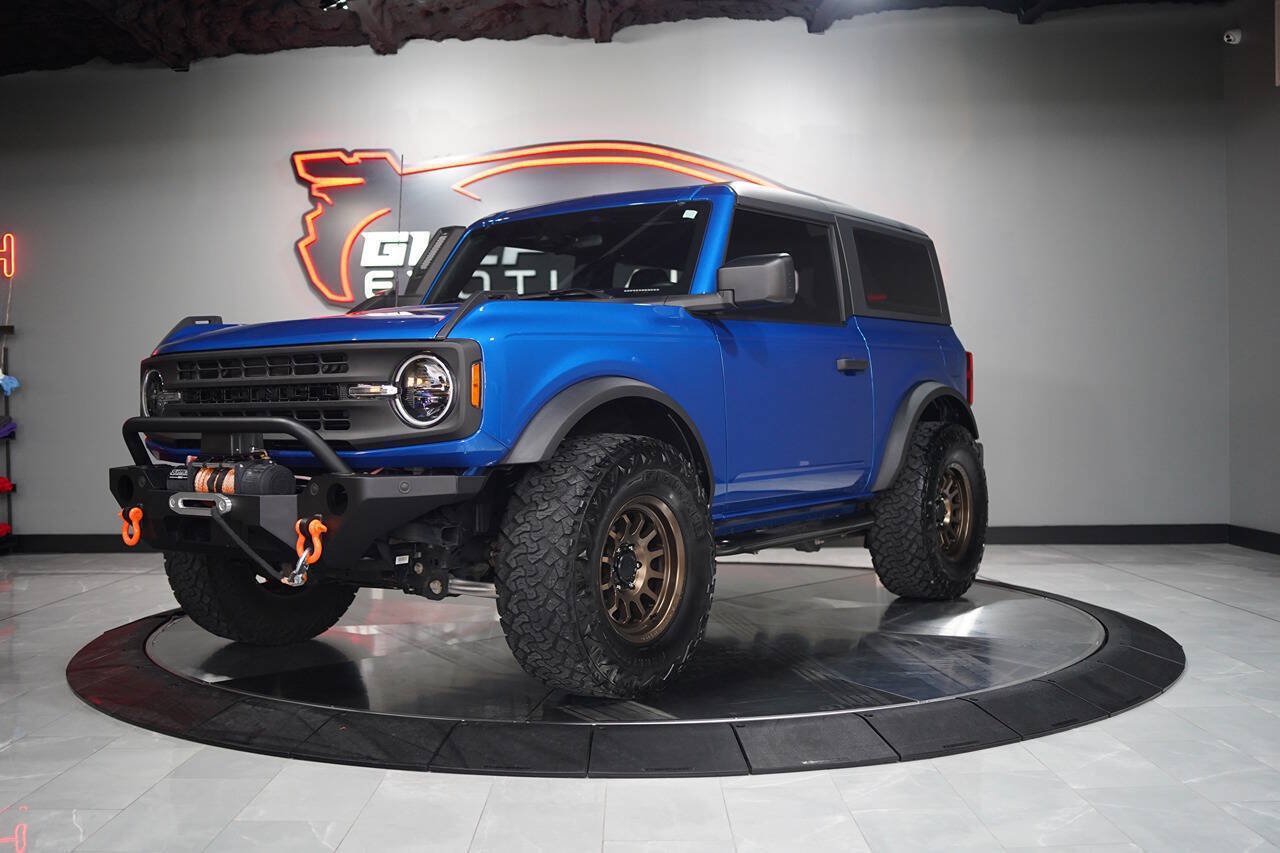 Used 2022 Ford Bronco 2-Door AWD/4WD image 1