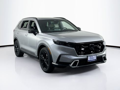 Used 2023 Honda CR-V Sport Touring image 3