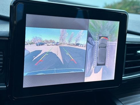 Used 2020 Ford Explorer Limited image 27