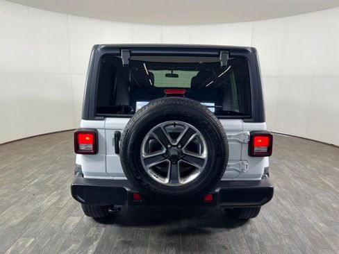 Used 2021 Jeep Wrangler Unlimited Sahara image 7