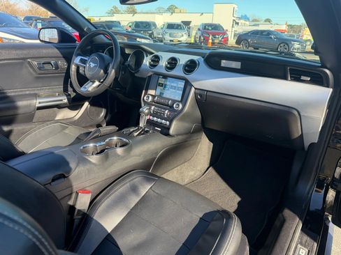 Used 2017 Ford Mustang GT Premium w/ Equipment Group 401A image 28