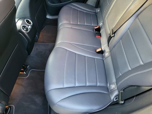 Used 2021 Mercedes-Benz GLC 300 w/ Premium Package image 12