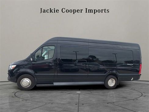 Used 2022 Mercedes-Benz Sprinter 3500 image 2