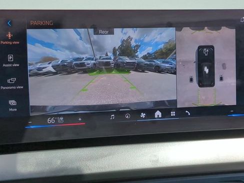 Used 2025 BMW X3 xDrive30i w/ Premium Package image 17