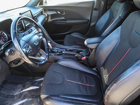 Used 2019 Hyundai Veloster 2.0 Premium image 18