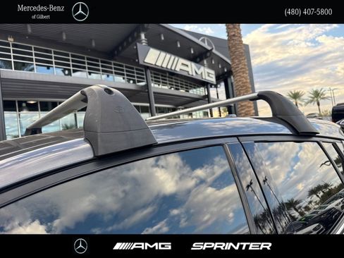 Used 2022 Toyota C-HR Limited image 8