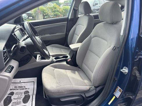 Used 2020 Hyundai Elantra Value Edition FWD image 6