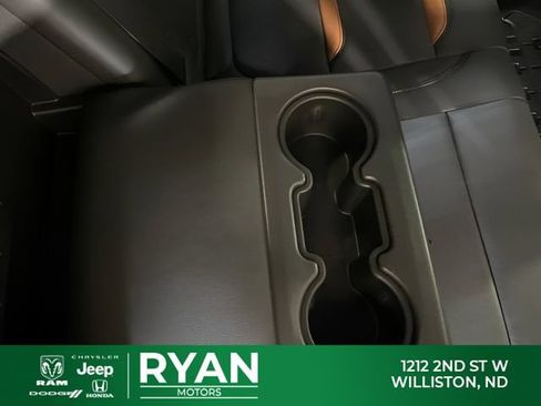 Used 2019 GMC Sierra 1500 AT4 w/ AT4 Preferred Package AWD/4WD image 44