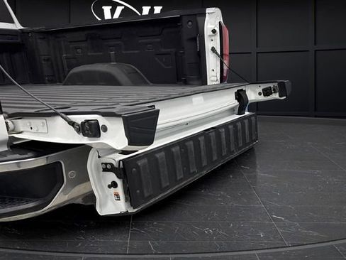 Used 2023 GMC Sierra 2500 SLE w/ SLE Value Package; image 16