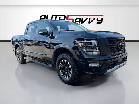 Used 2023 Nissan Titan PRO-4X w/ Pro-4x Convenience Package AWD/4WD image 1