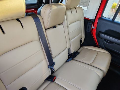 Used 2019 Jeep Wrangler Moab w/ Quick Order Package 24M Moab image 19