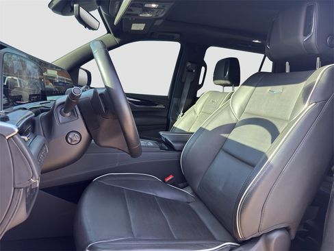 Used 2023 Cadillac Escalade Sport w/ Touring Package image 7