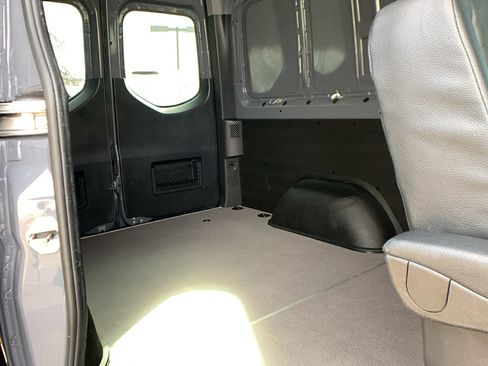 Used 2024 Mercedes-Benz Sprinter 2500 image 20
