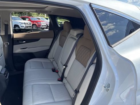 Certified 2025 Nissan Murano Platinum w/ Cargo Package AWD/4WD image 18
