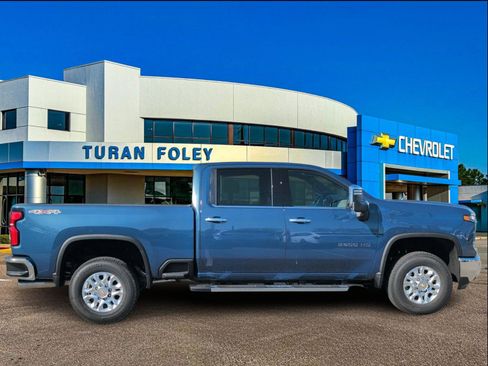 New 2026 Chevrolet Silverado 2500 LTZ image 6