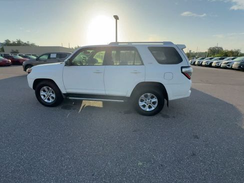 Used 2016 Toyota 4Runner SR5 RWD image 5