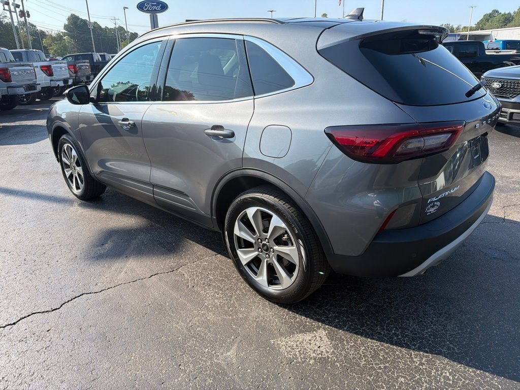 Used 2025 Ford Escape Platinum AWD/4WD image 5